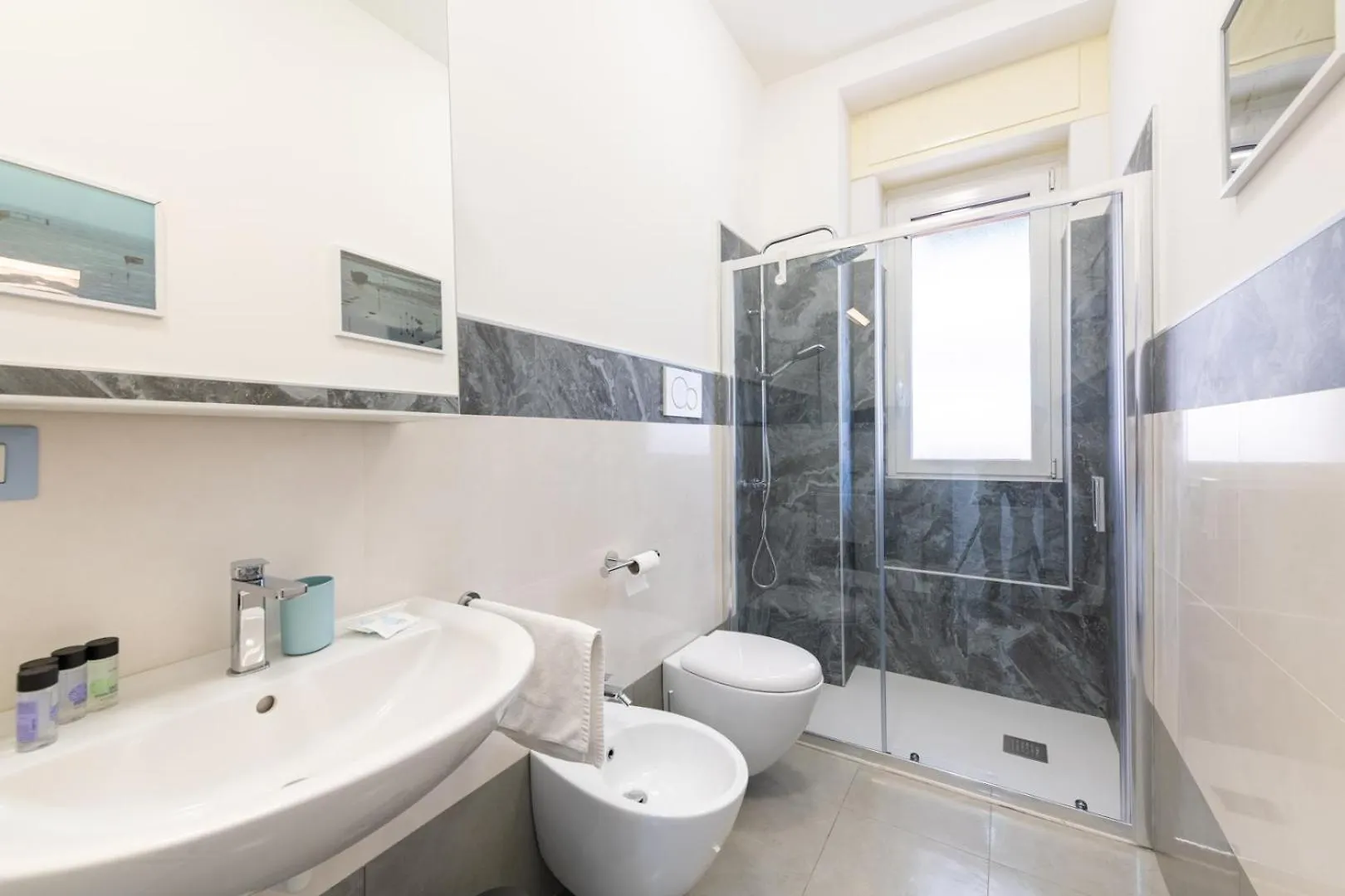 Metro M3 - 10 Min Duomo - Cozy Apt W Balcony And Ac Milán